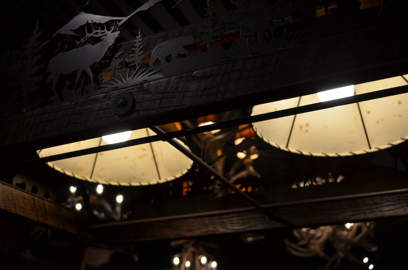 Chandelier Rustic Elk Moose Deer Bear Light Mountain Lodge Light Stunning Chandelier Metal Handmade Light