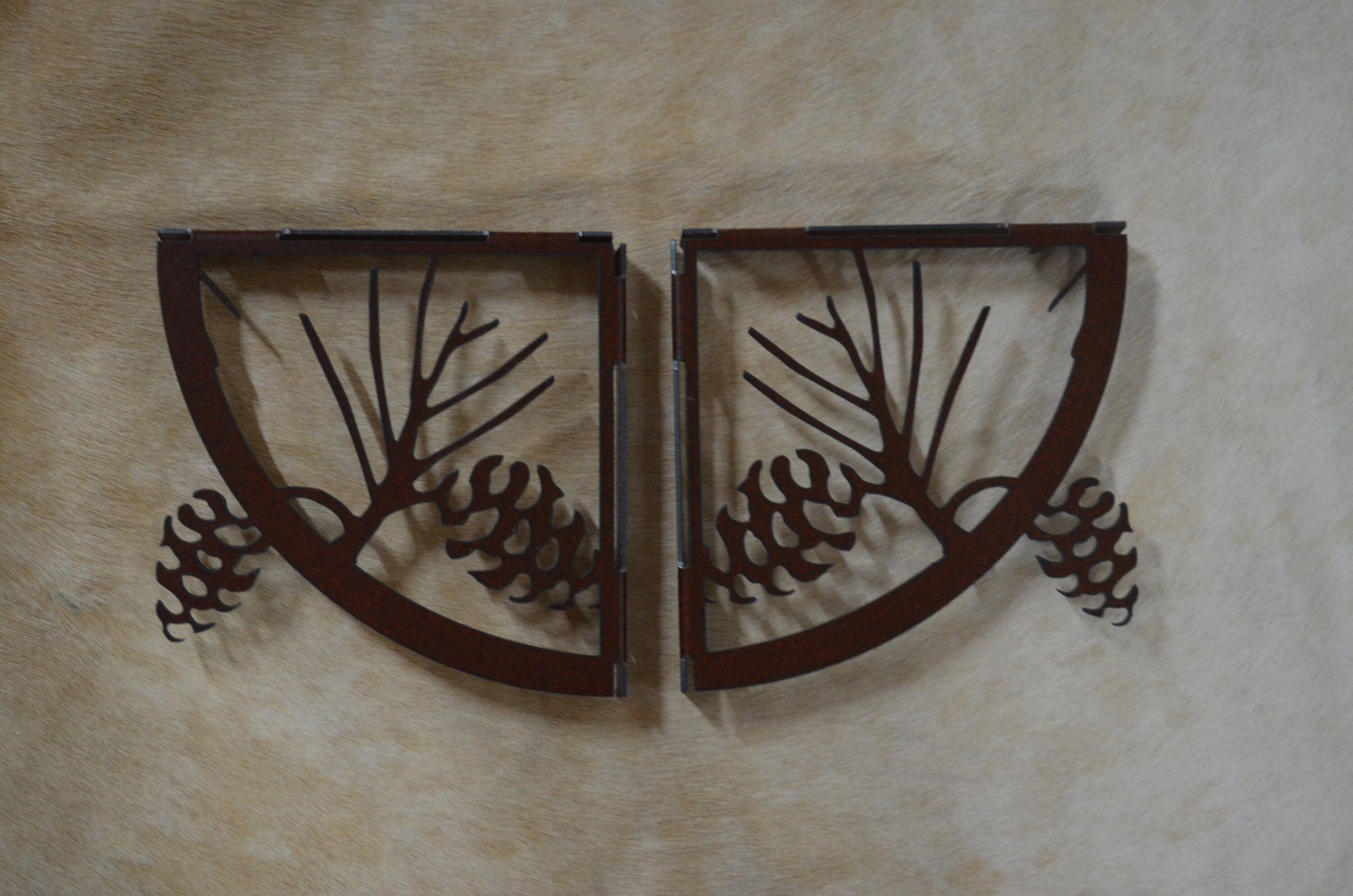 Pinecone Shelf Bracket Rustic Pinecone Decor Gift Lodge Accent Rustic Gift Pinecone Cornice Cabin Metal Pinecone Art Lakehouse Lodge Shelf