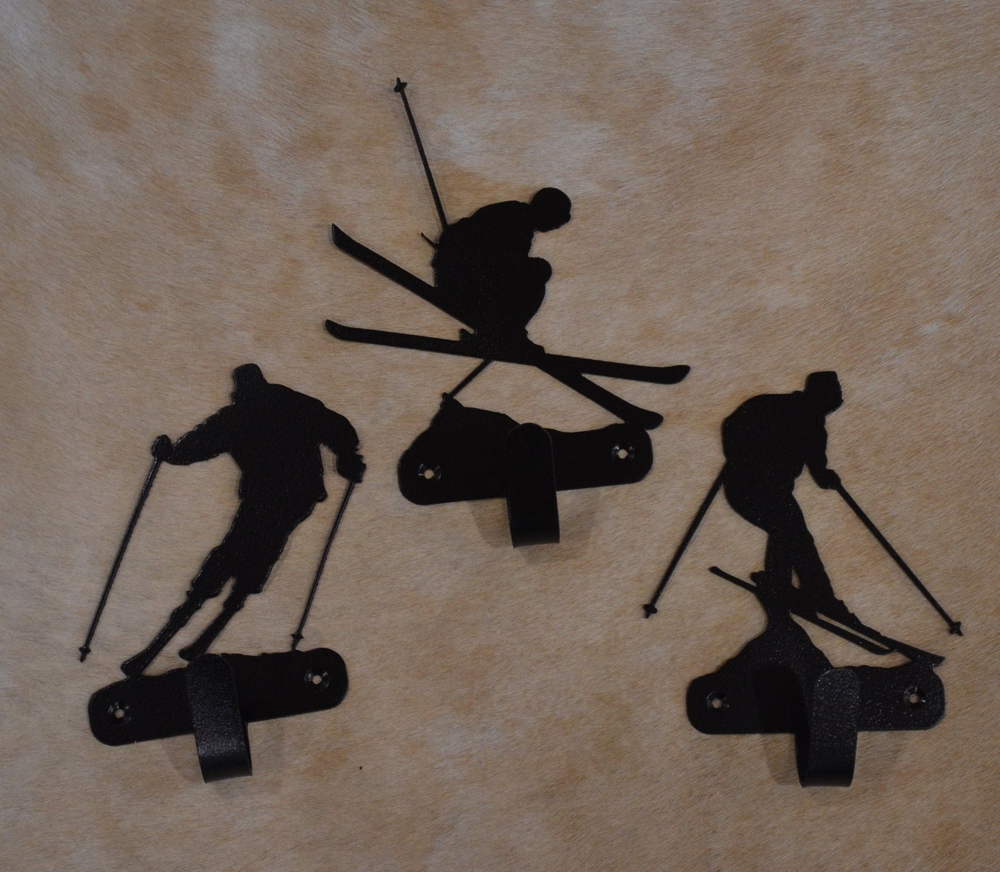 Set of 3 Skiers Wall Hook Ski Wall Art Metal Skiers Hook Back Pack Hook Coat Rack Mountain Towel Hook Ski Gift Nursery Laundry Hook