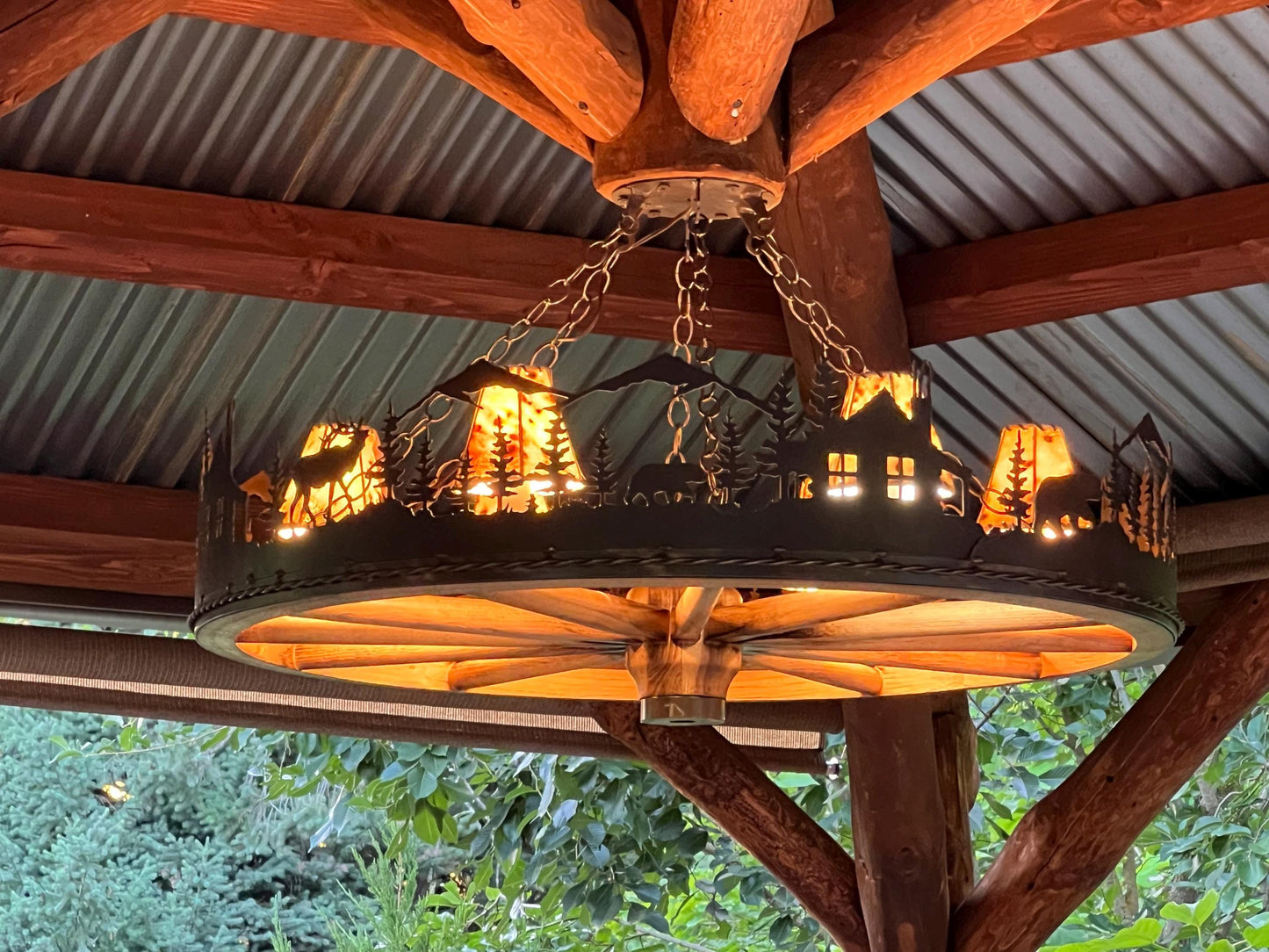 Chandelier Authentic Wagon Wheel Rustic Lodge Light Sheepskin Deer Elk Moose Light Unique Western Chandelier Cabin Light Country Farmhouse