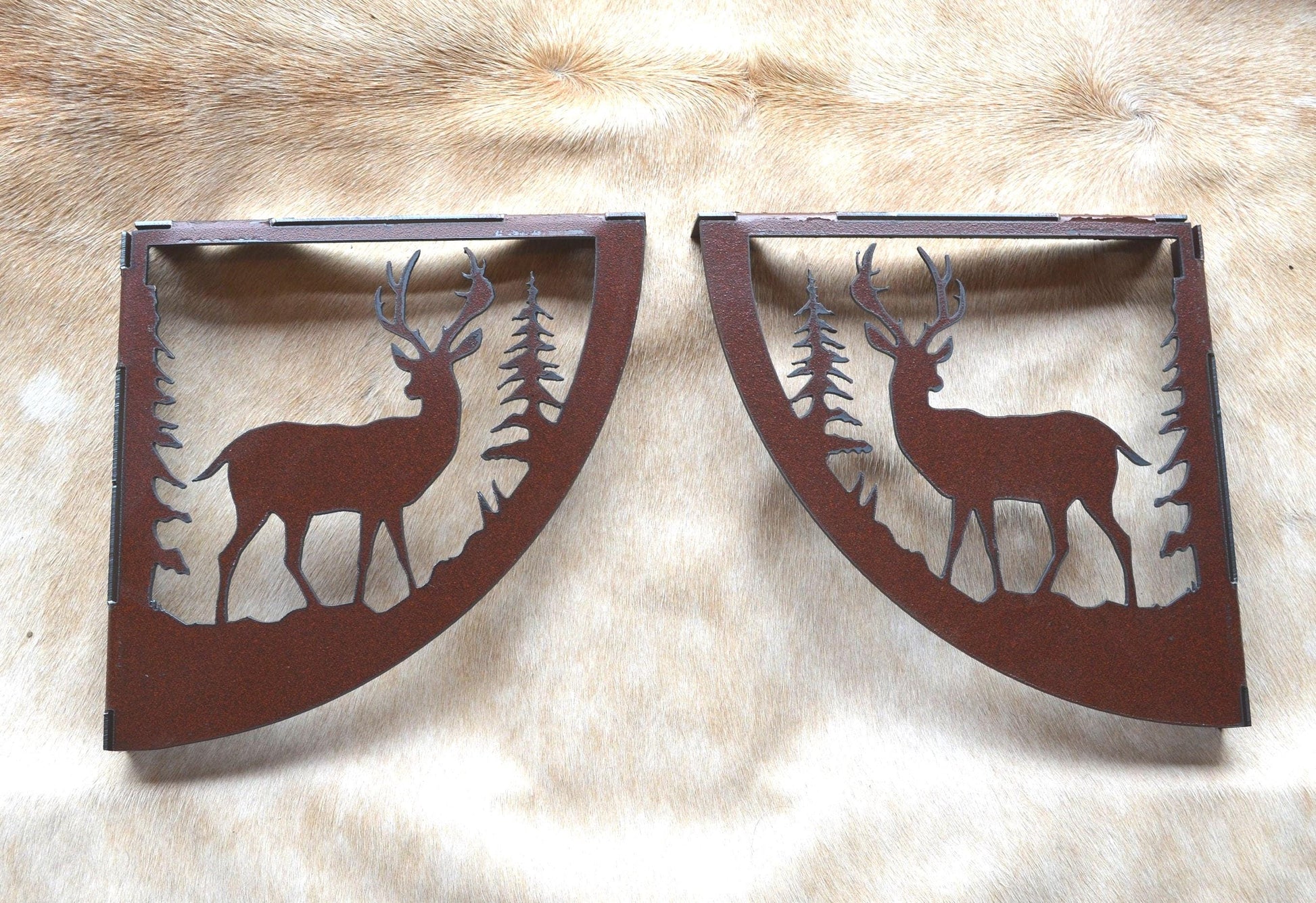 Metal shelf brackets with Deer