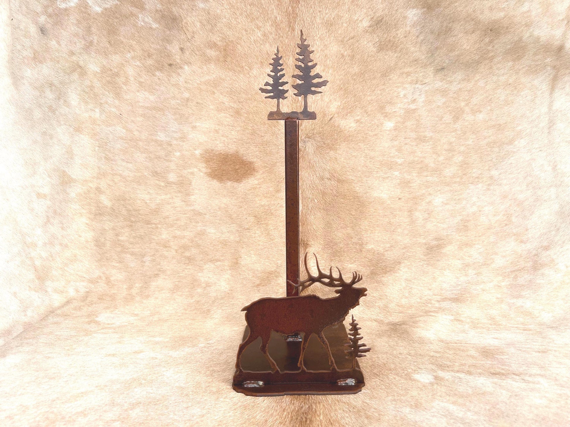 Rustic Metal Elk Paper Towel Holder: Lodge Kitchen Decor
