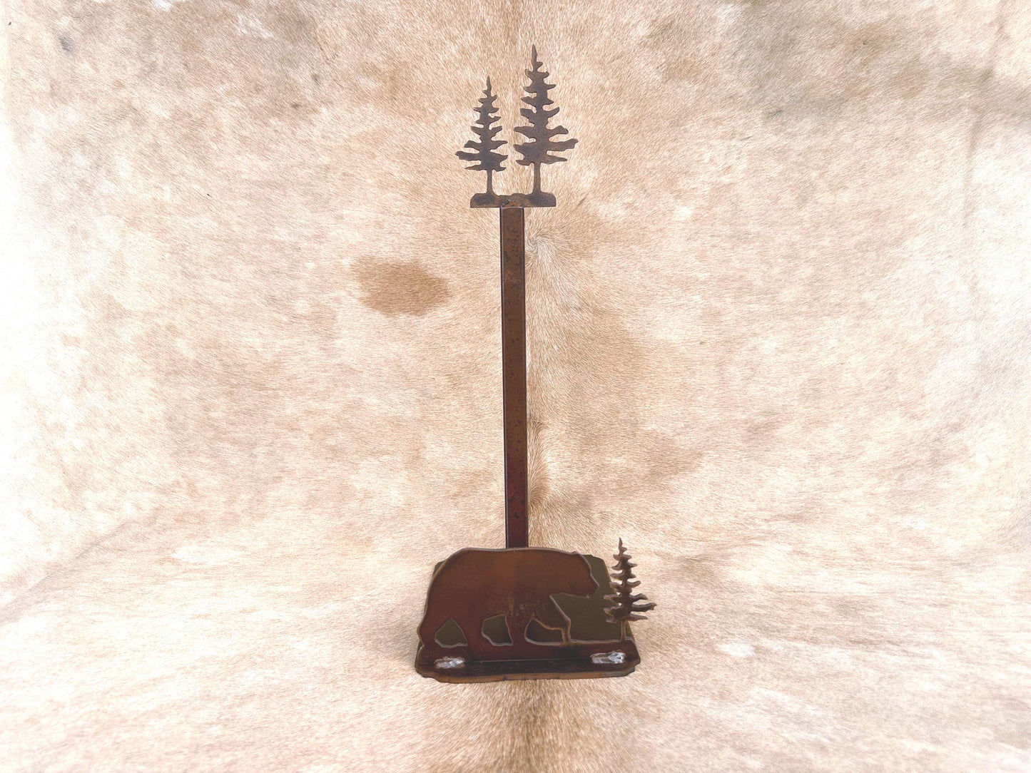 Rustic Bear Paper Towel Holder: Metal Kitchen Decor
